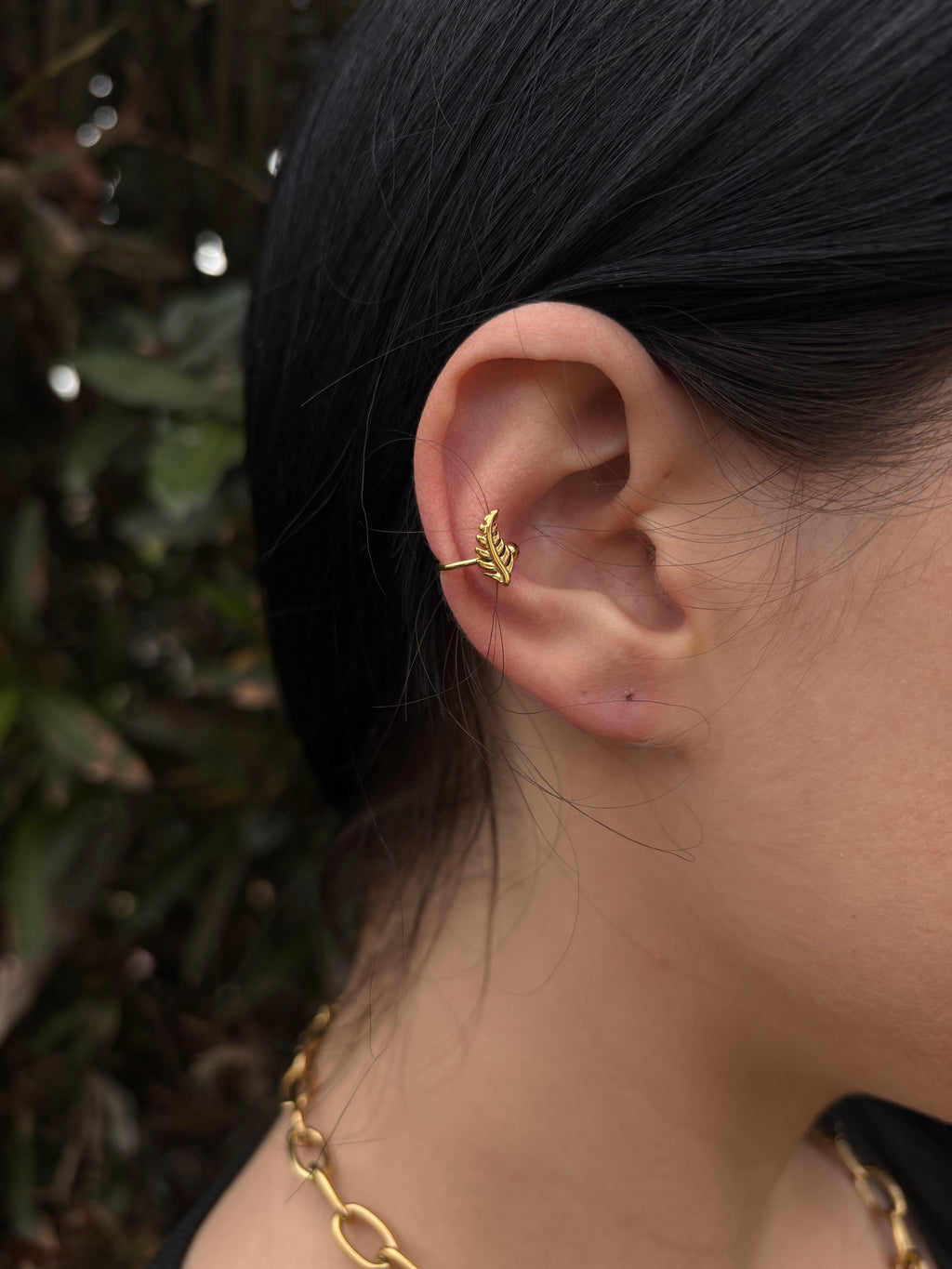 Bague d'oreille feuille dorée