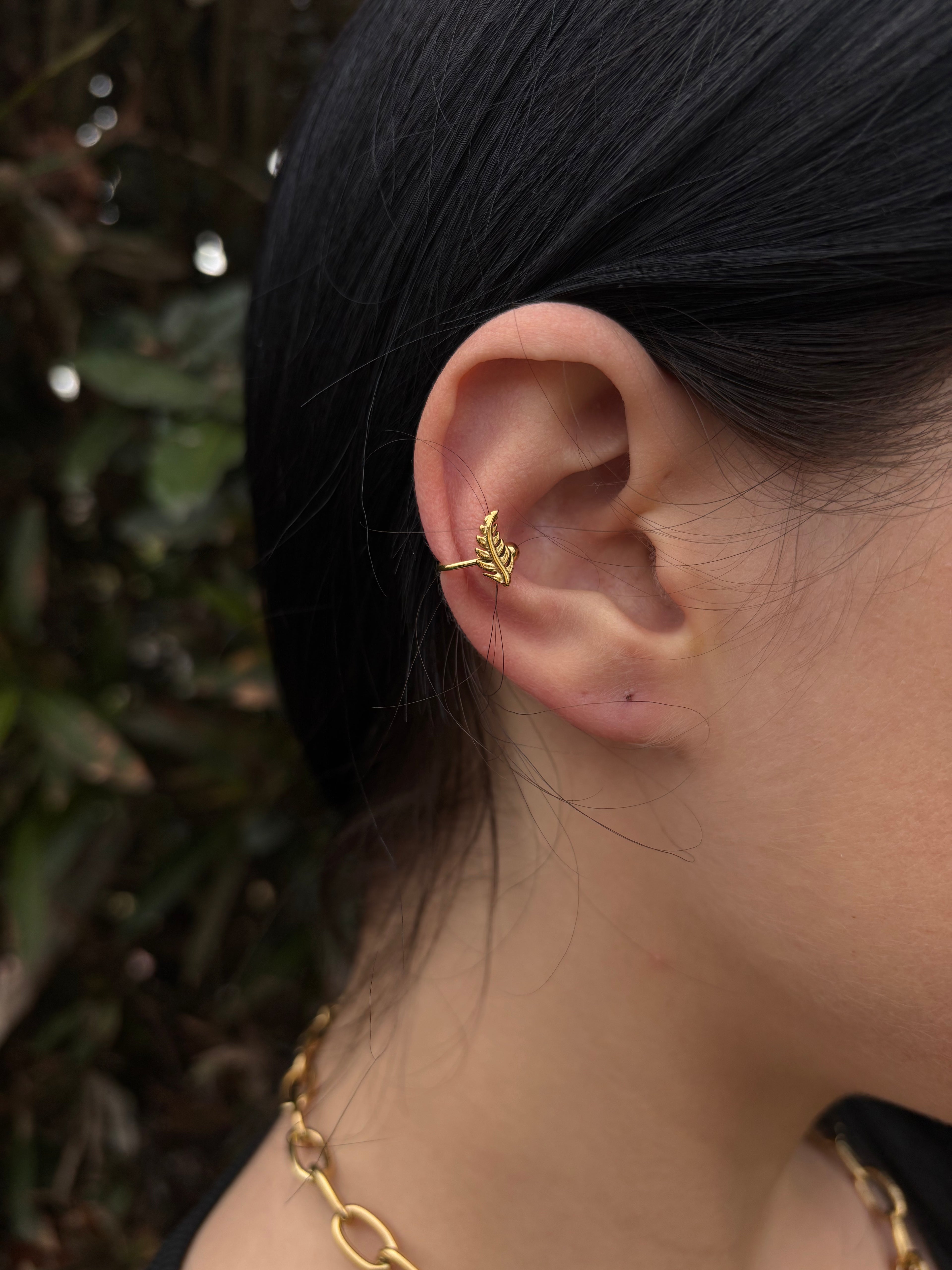 Bague d'oreille feuille dorée