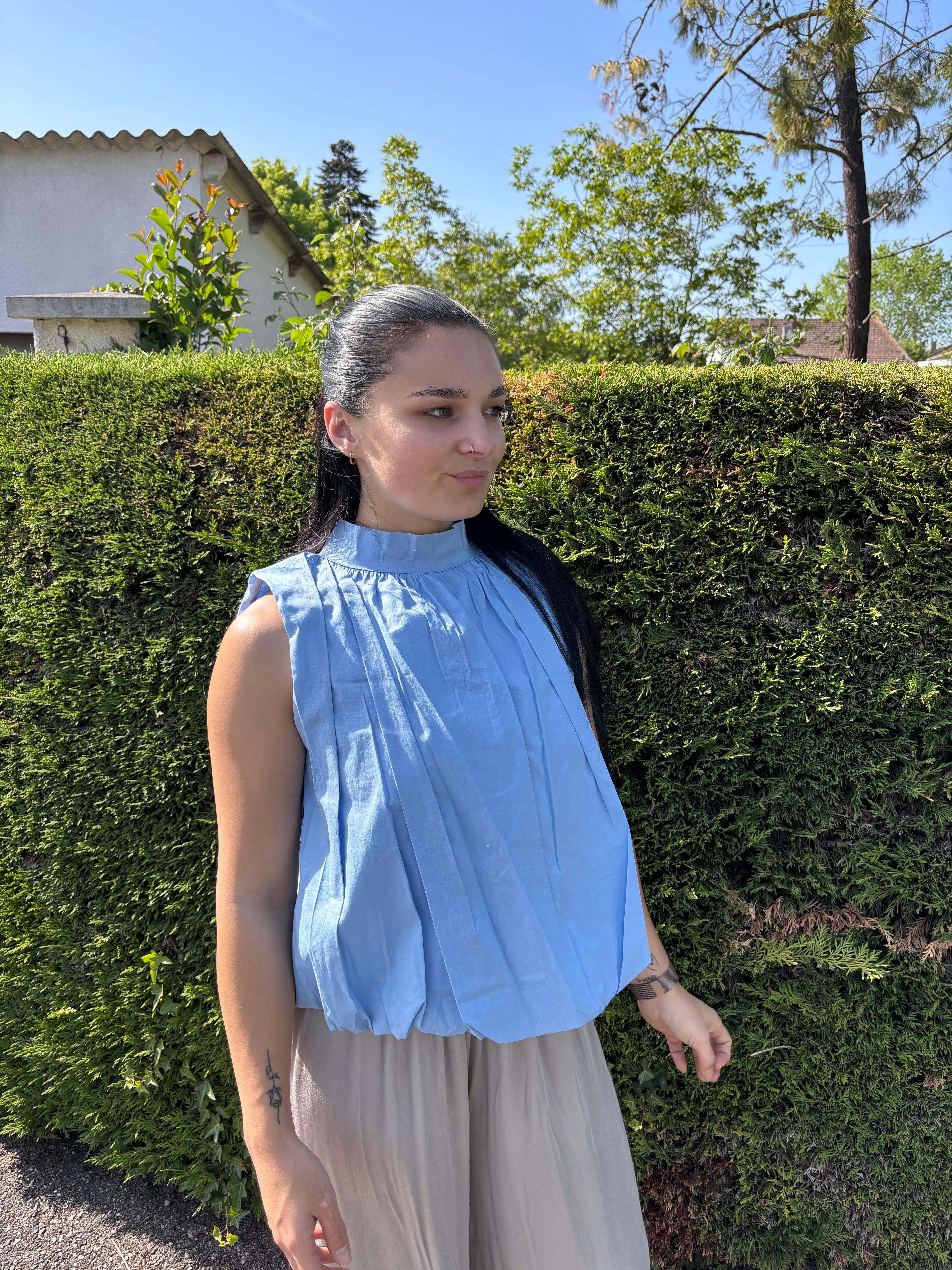 Top Leila Bleue