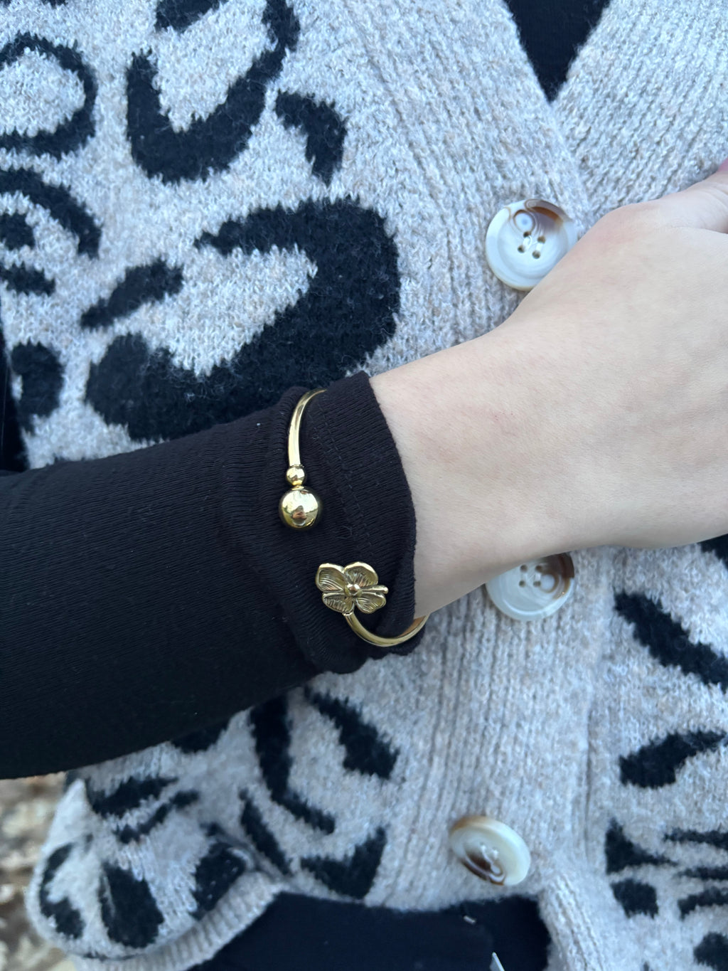 Bracelet jonc Trèfle doré