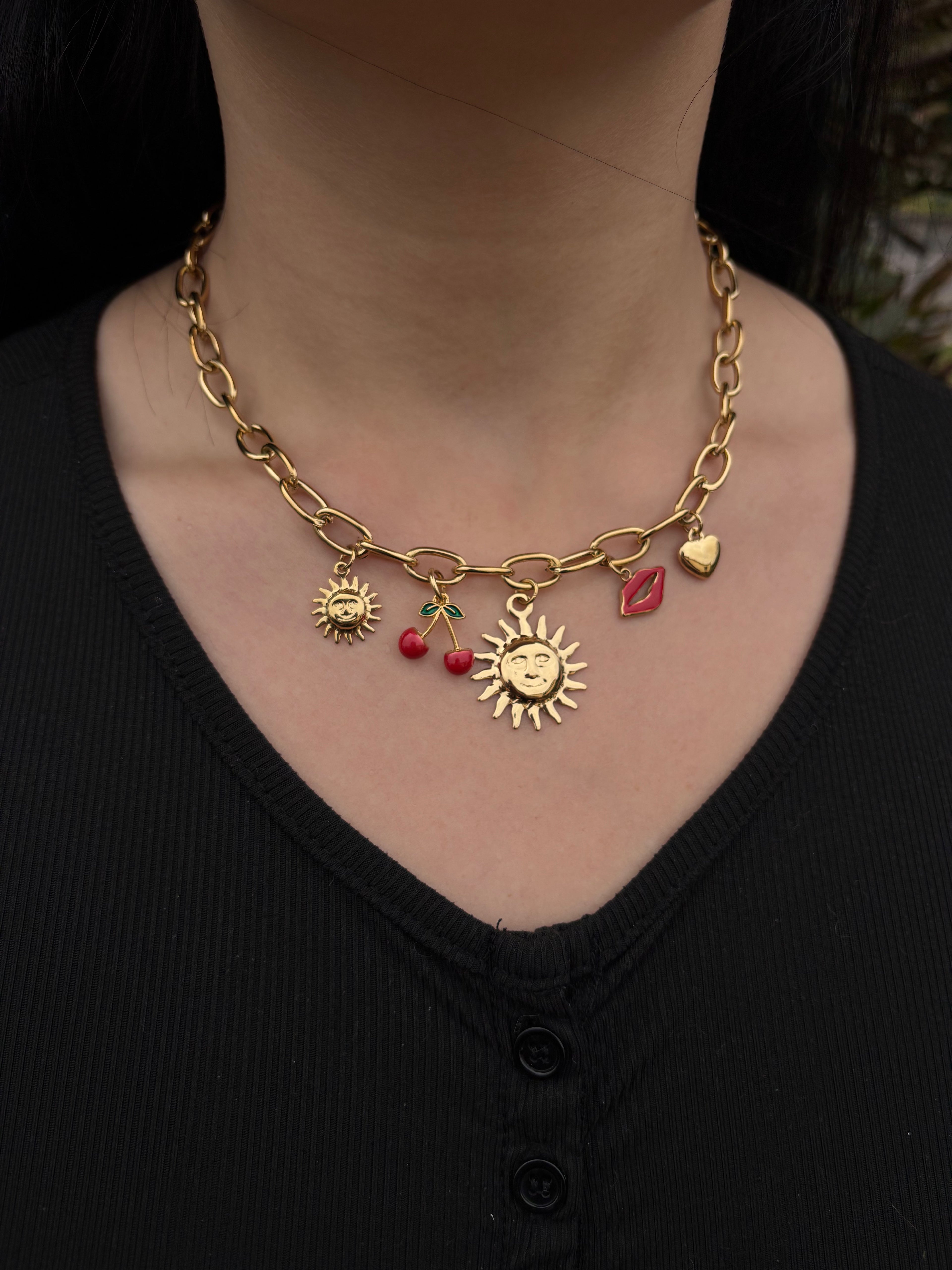 Collier soleil doré