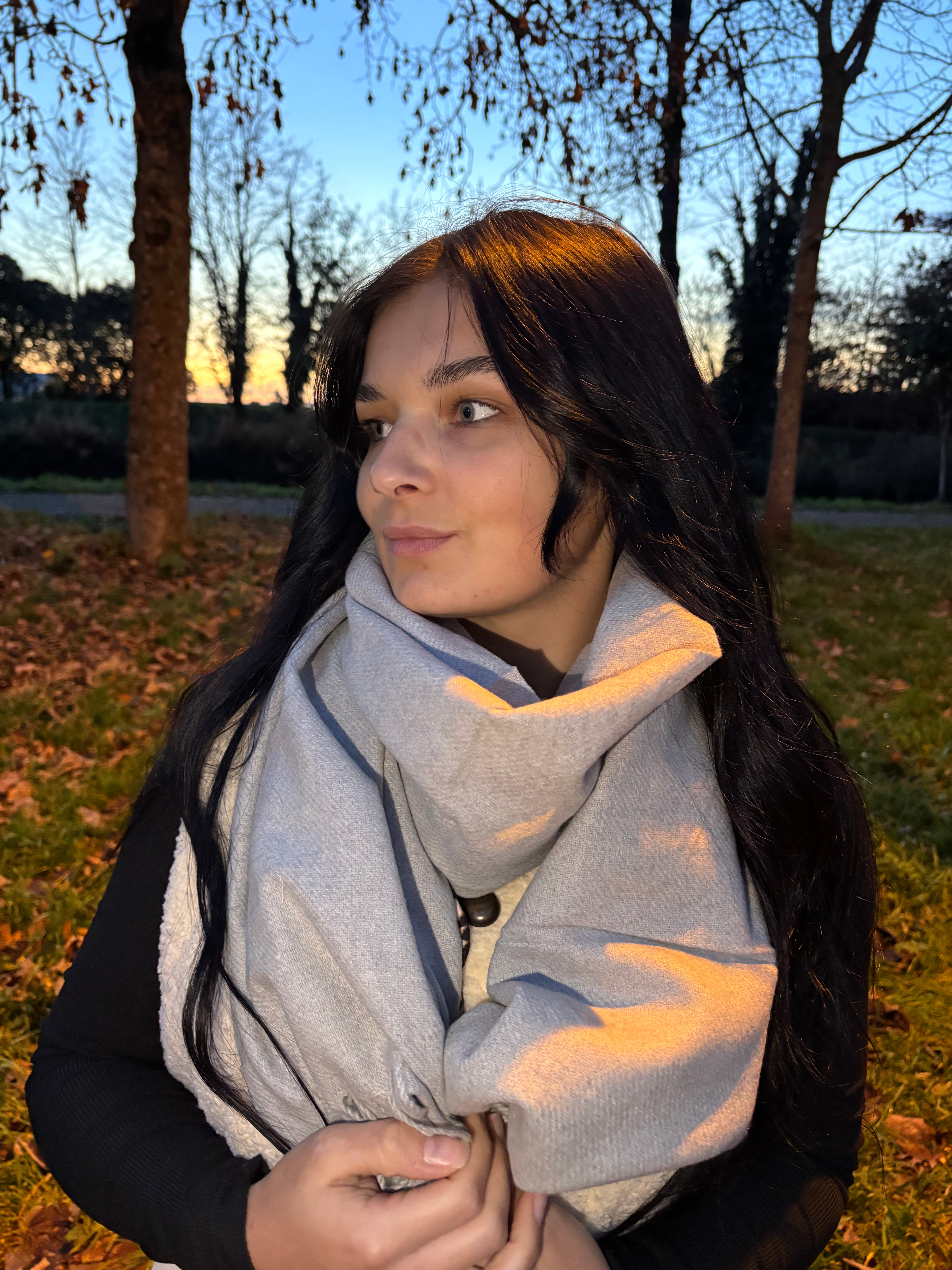 Écharpe argentée toucher cachemire