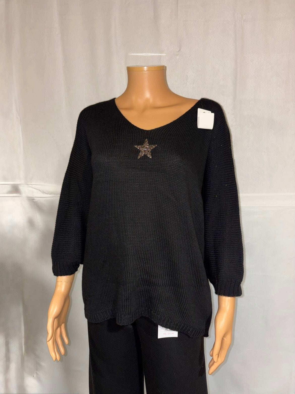 Pull étoile noir