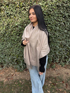 Écharpe laine – toucher cachemire (Taupe)